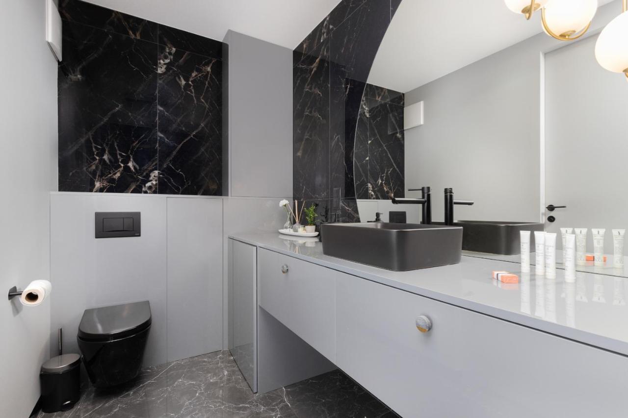 Luxurious Apartment With Two Bedrooms And Parking In Gdynia By Noclegi Renters Exterior foto